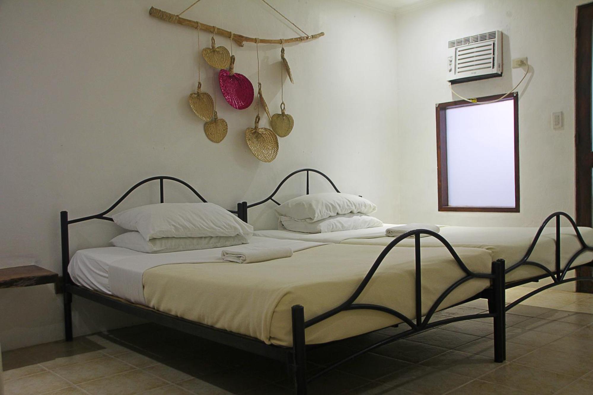 Lazy Dog Bed & Breakfast Balabag  Екстер'єр фото