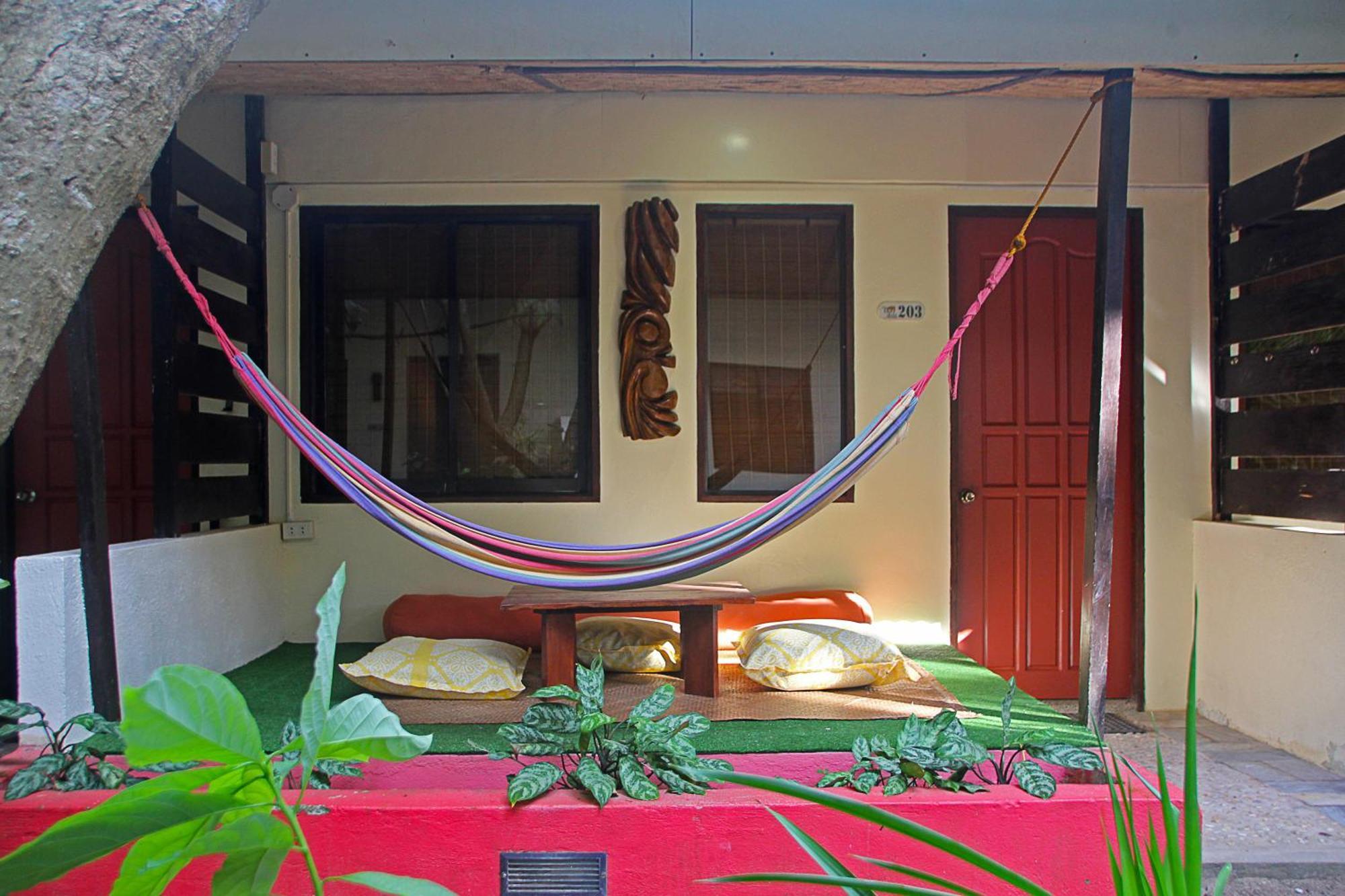 Lazy Dog Bed & Breakfast Balabag  Екстер'єр фото